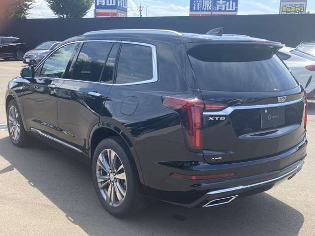 CADILLAC XT6