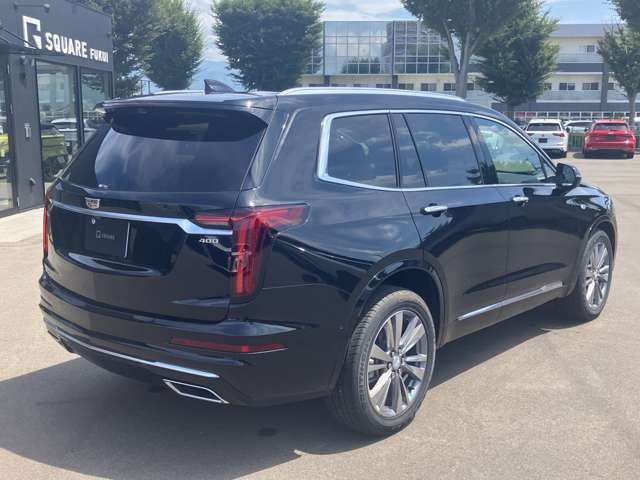 CADILLAC XT6