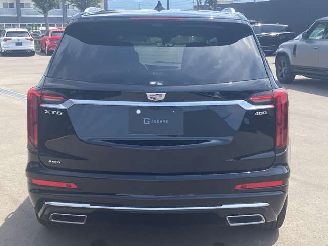 CADILLAC XT6