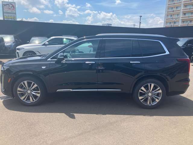 CADILLAC XT6