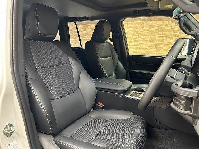 LANDCRUISER 250