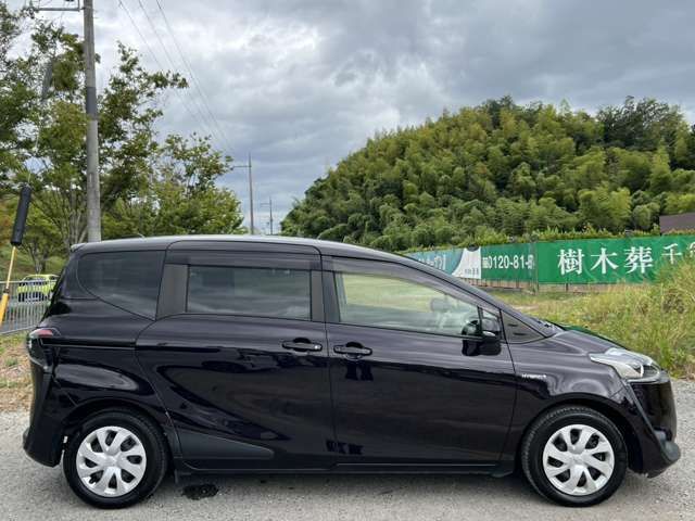 SIENTA HYBRID