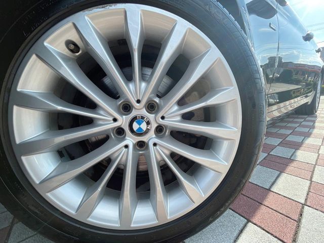 BMW 5series sedan