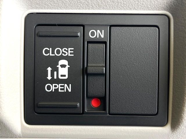 N BOX