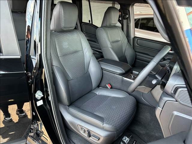 LANDCRUISER 250