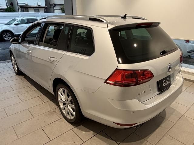 VOLKSWAGEN GOLF VARIANT