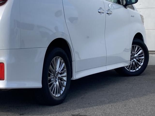 ALPHARD hybrid 4WD