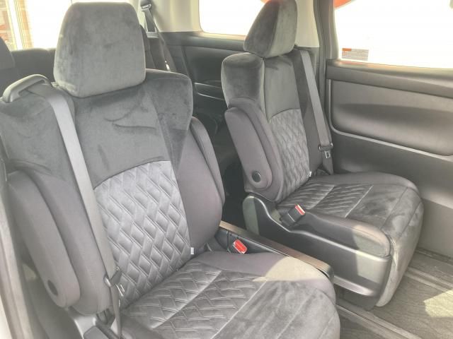 ALPHARD hybrid 4WD