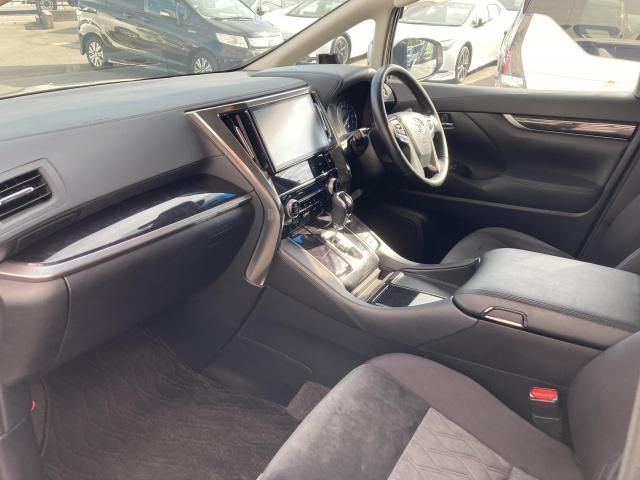 ALPHARD hybrid 4WD