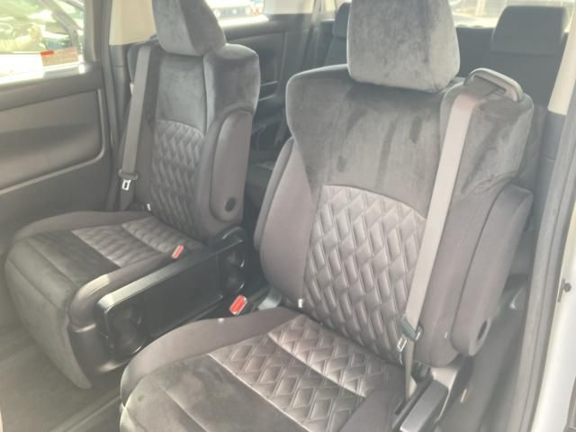 ALPHARD hybrid 4WD