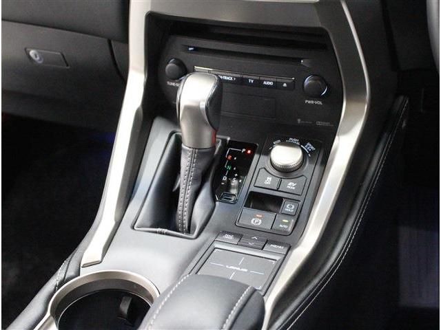 LEXUS NX300h AWD