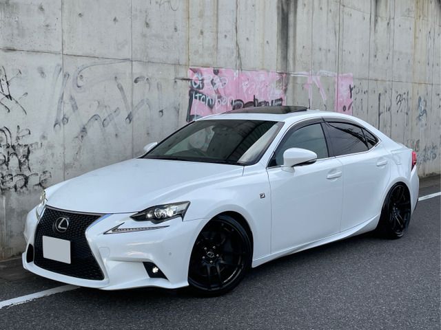 LEXUS IS350