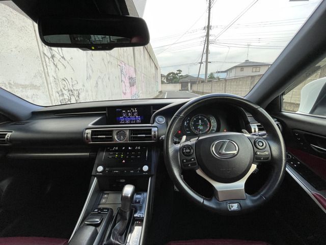 LEXUS IS350
