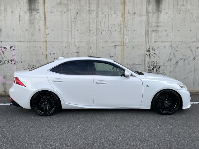 LEXUS IS350