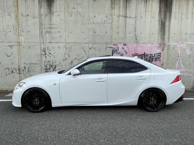 LEXUS IS350