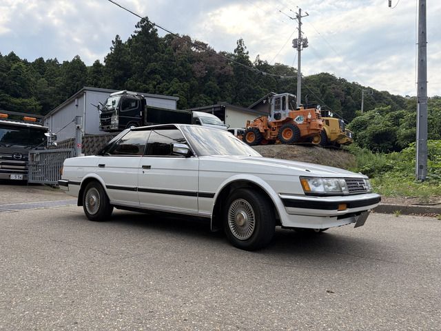MARK2 sedan