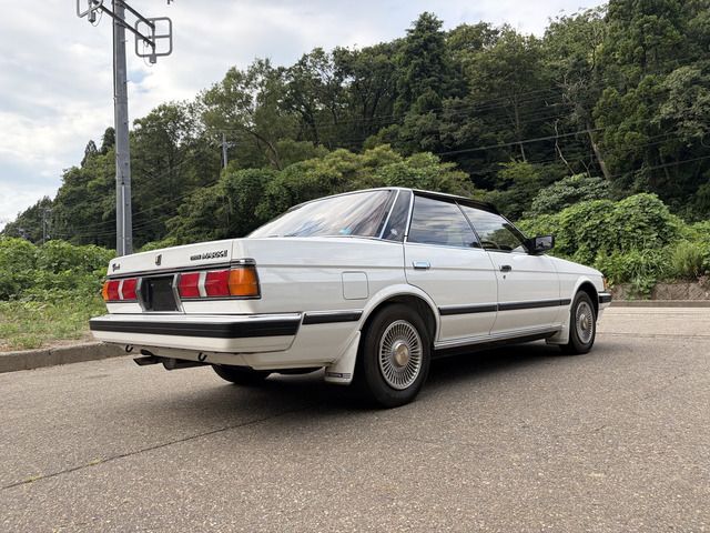 MARK2 sedan
