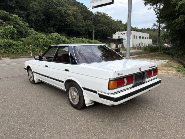 MARK2 sedan