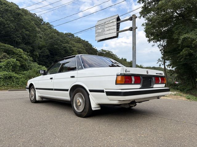 MARK2 sedan