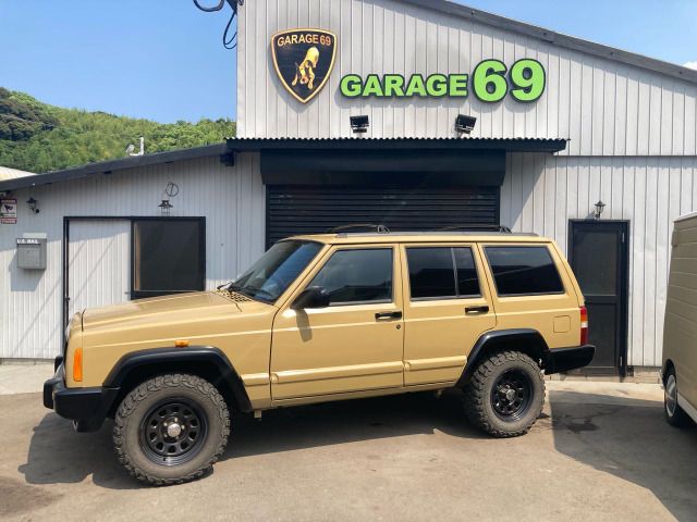JEEP CHEROKEE