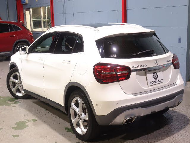 MERCEDES BENZ GLA class