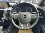 CROWN sedan hybrid