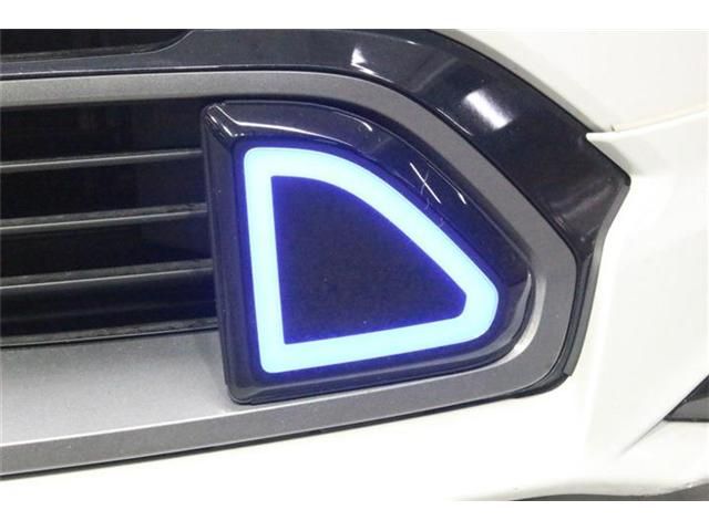 PRIUS 4WD
