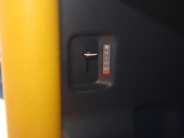 HIACE van 2WD