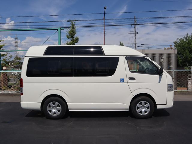 HIACE van 2WD