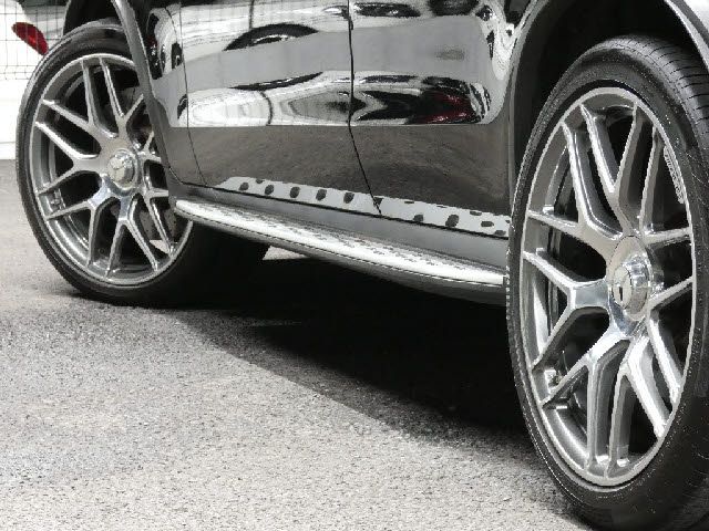 MERCEDES AMG GLCclass
