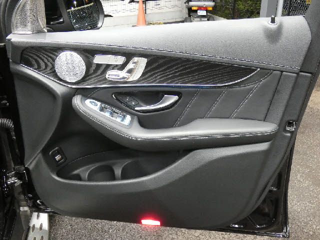 MERCEDES AMG GLCclass