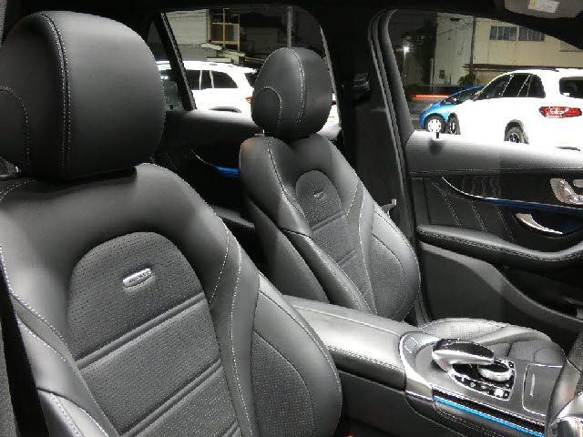 MERCEDES AMG GLCclass