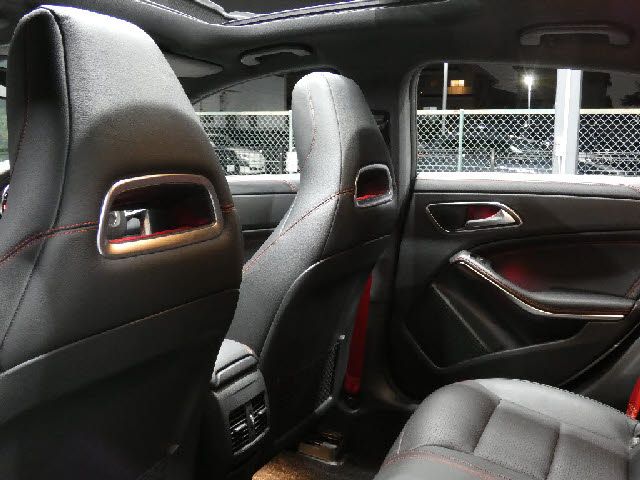 MERCEDES AMG CLA Shooting Brake