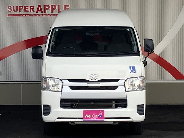 REGIUSACE 4WD van