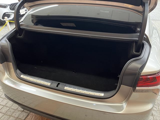 LEXUS LS500