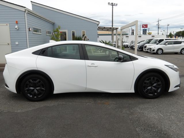 PRIUS 4WD