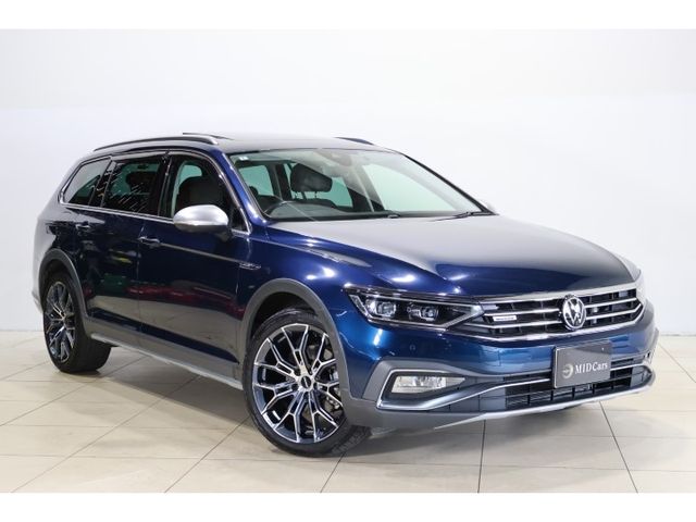 VOLKSWAGEN PASSAT Alltrack