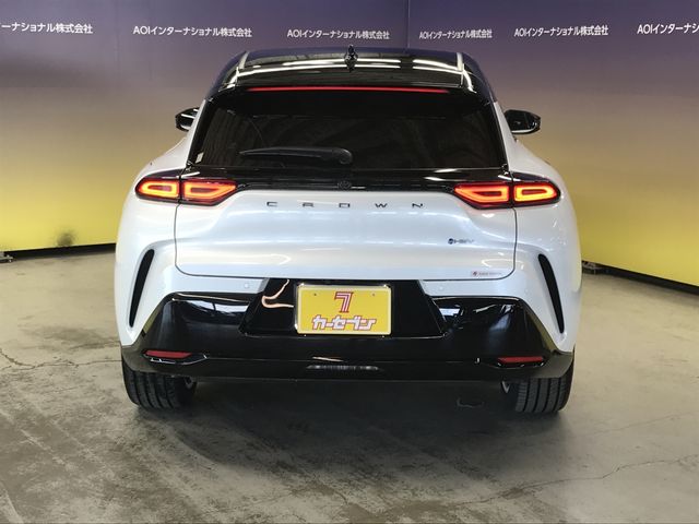 CROWN SPORT