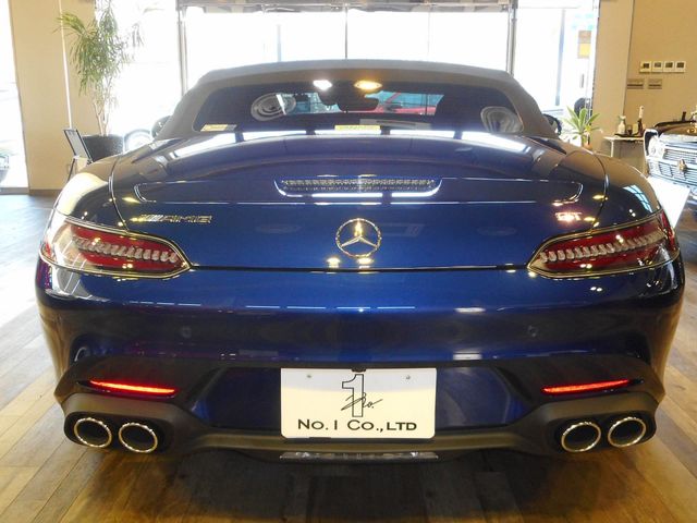 MERCEDES AMG GT Roadster