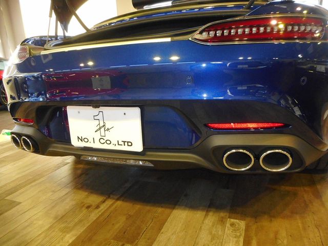 MERCEDES AMG GT Roadster