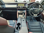LEXUS IS300h
