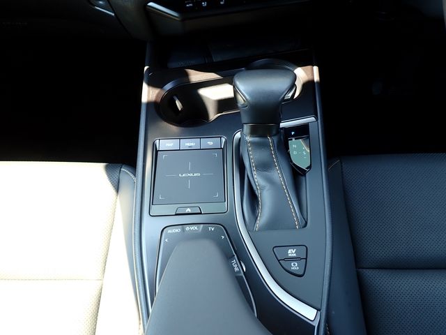 LEXUS UX250h