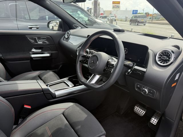 MERCEDES BENZ GLA class