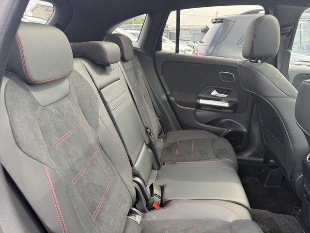 MERCEDES BENZ GLA class