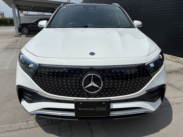 MERCEDES BENZ EQA