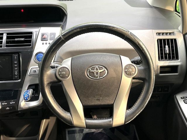 PRIUS Alpha