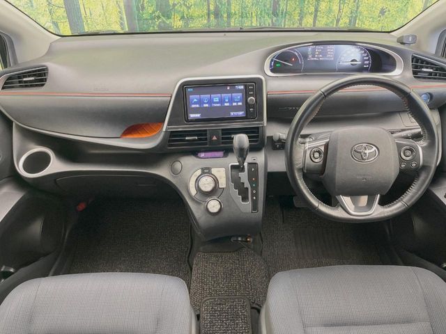 SIENTA HYBRID
