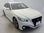 CROWN sedan hybrid