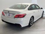 CROWN sedan hybrid