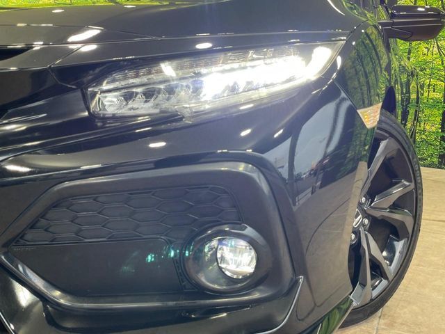 CIVIC hatchback